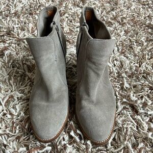 Aquatalia Grey Leather Zip Closure Heeled Booties Size 9